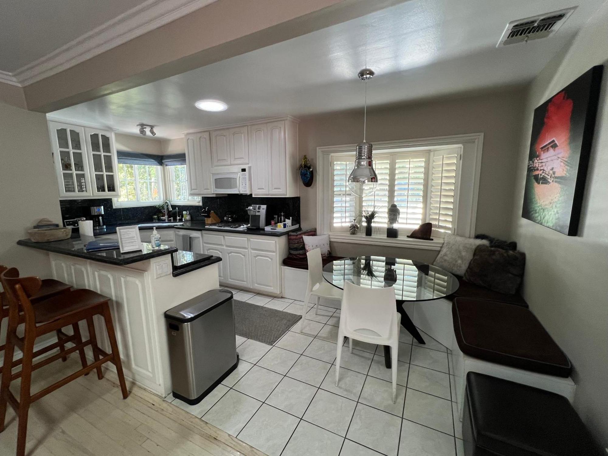 Chic Venice Beach Bungalow Steps From The Canals & Beach 洛杉矶 外观 照片