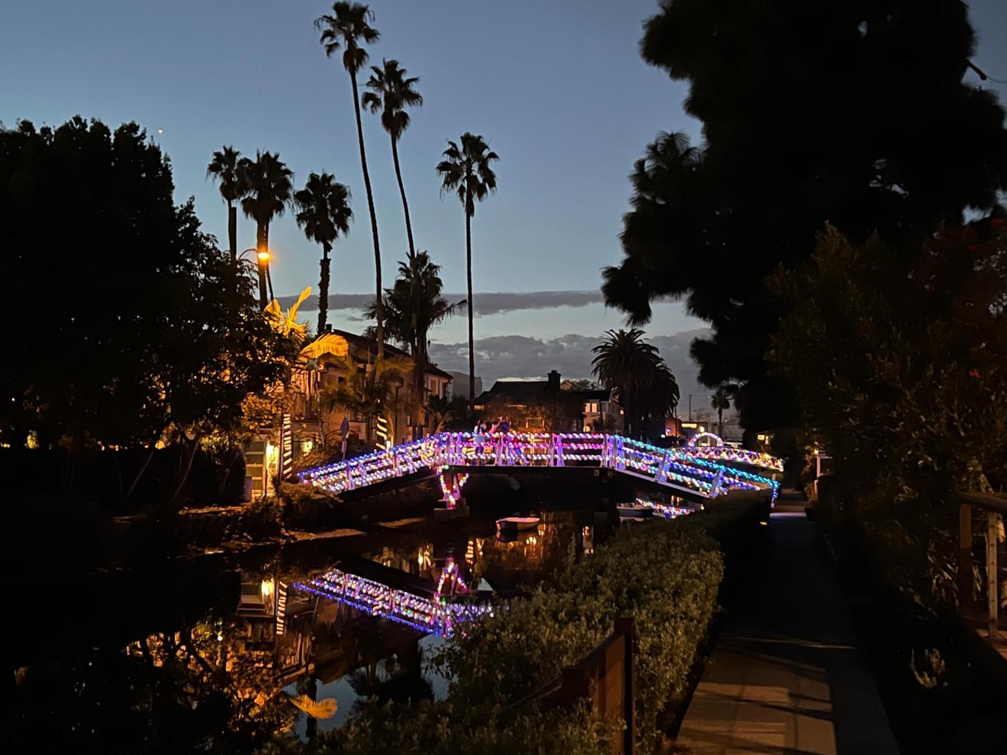Chic Venice Beach Bungalow Steps From The Canals & Beach 洛杉矶 外观 照片